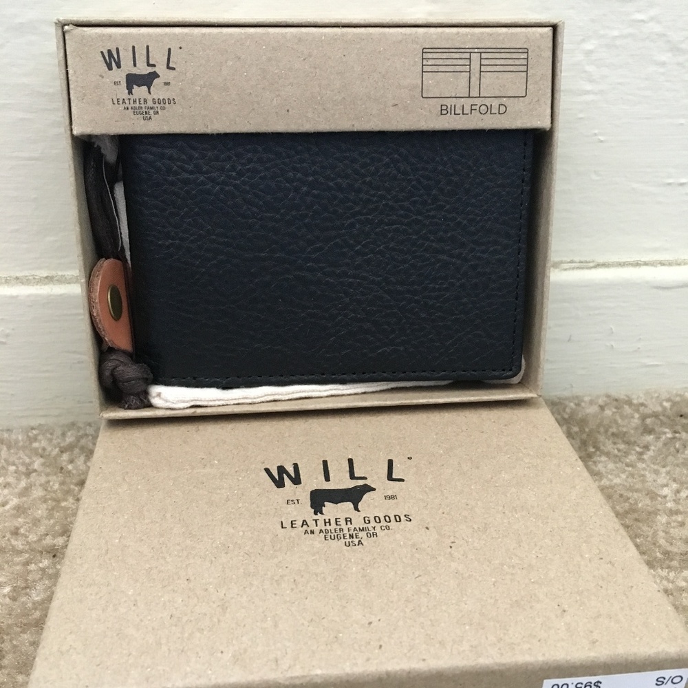 New in Box Men's Black Leather Bifold Wallet